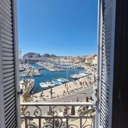 Le Cosy Vip, Un Balcon Face Au Vieux Port Apartment La Ciotat